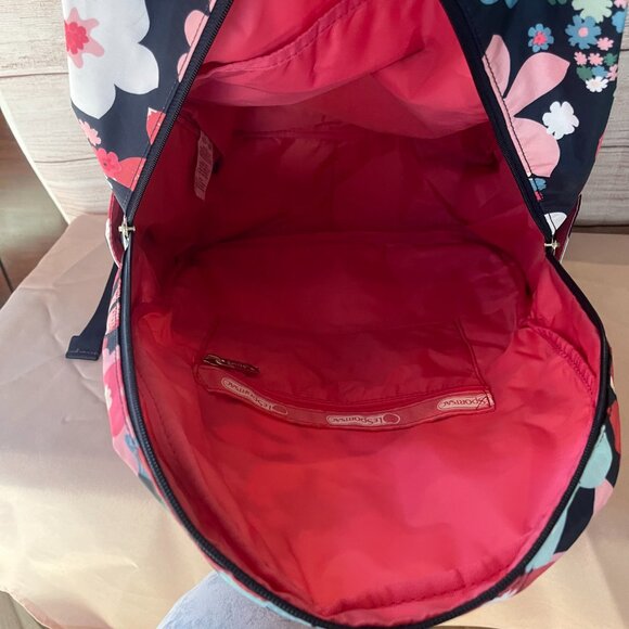 Le Sportsac backpack NWOT - Picture 6 of 8
